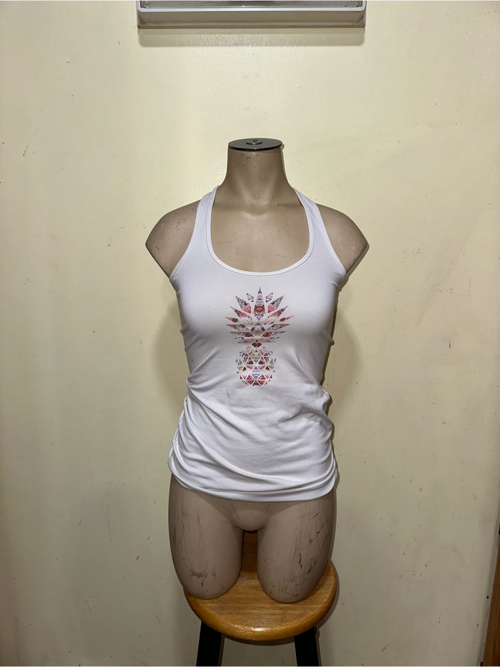 Woman’s Lululemon pineapple athletic tank top reversible